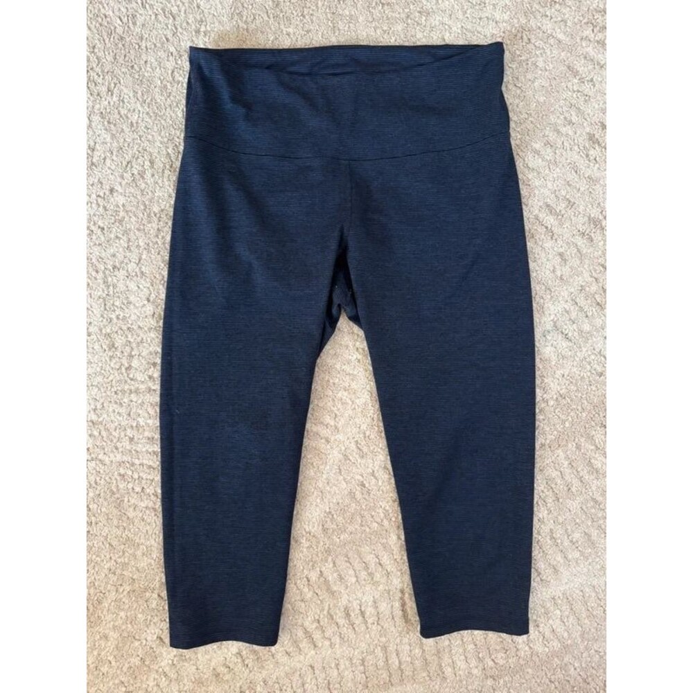 Old Navy Active Navy cropped leggings